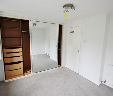 1 bedroom Flat To Let Total Size: 409 SQ FT - Photo 3