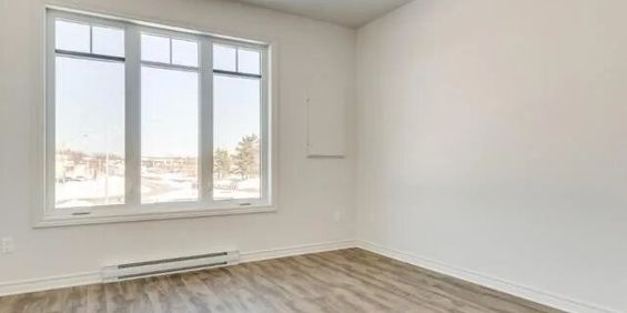 1794 Rue Schryer (Gatineau) Très Beau Logement De Deux Chambres Avec Bureau - Photo 3