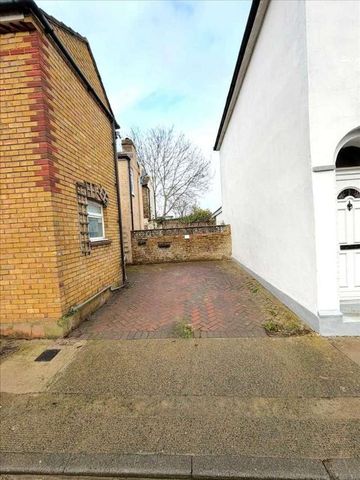 Berkley Road, Gravesend, DA12 - Photo 2