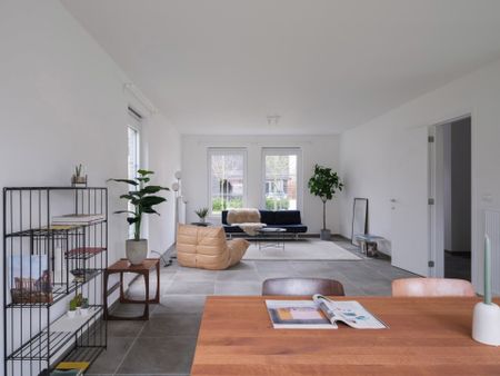 Ruime energiezuinige nieuwbouw met 5 slaapkamers en grote tuin op TOPlocatie! - Photo 2