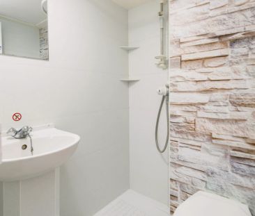 Flat 2-Bedroom A - Photo 2