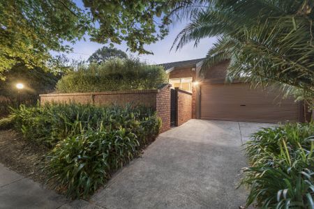 1/9 Erica Avenue, Glen Iris - Photo 4