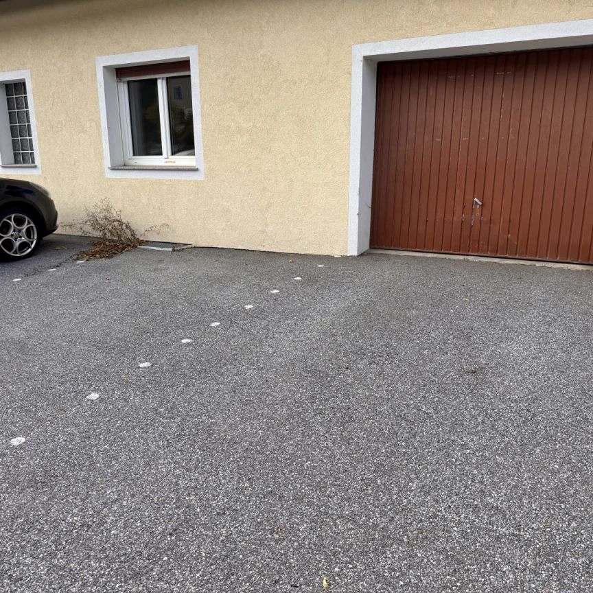 Großzügige Mietwohnung mit Balkon und zusätzlichen Räumen für Ihre Hobbys ...! - Photo 1