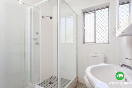 1/9 Macquoid Street, Queanbeyan - Photo 3