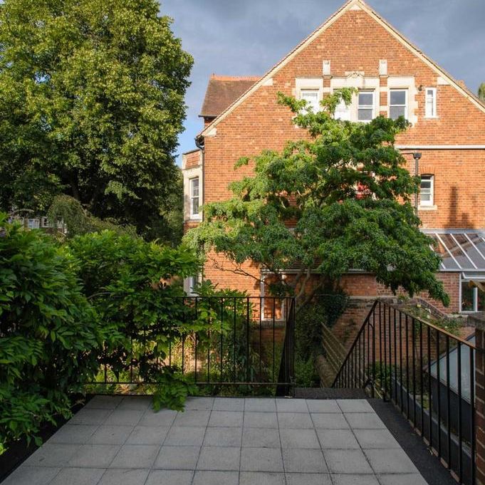 3 bedroom maisonette to rent - Photo 1