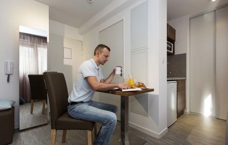 Studio de 16 à 21m² meublé et équipé - Photo 2