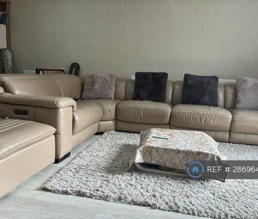 3 bedroom end of terrace house to rent - Photo 5