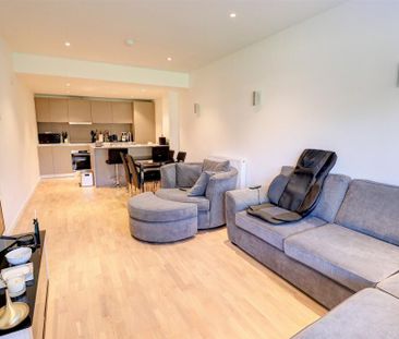 2 bedroom maisonette to rent - Photo 2