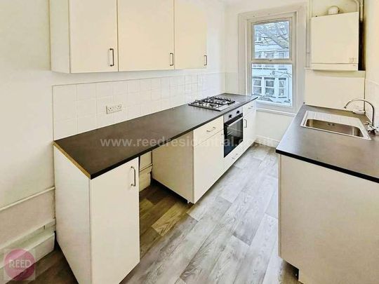 Brightwell Avenue, Westcliff On Sea, SS0 - Photo 1