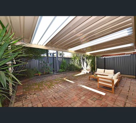 35 Kenny St, Westmeadows, Vic 3049 - Photo 1