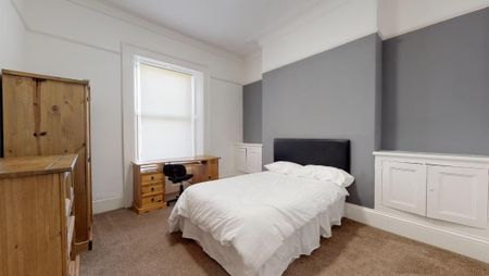 Hill Park Crescent, Plymouth - Photo 4