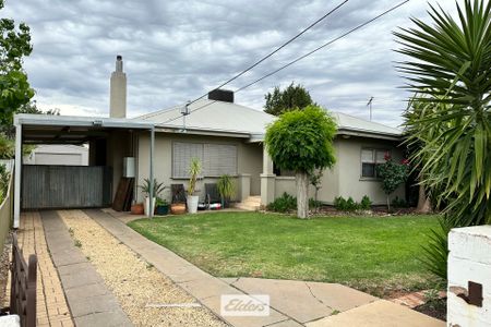 16 Kurrajong Parade, 3500, Mildura Vic - Photo 2