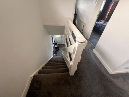 3 bedroom semi-detached house to rent - Photo 3