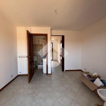 Monolocale in affitto - Photo 3