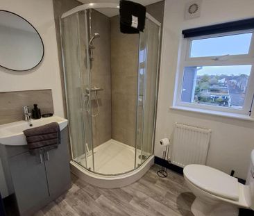 1 bedroom in a house share to rent - Photo 3