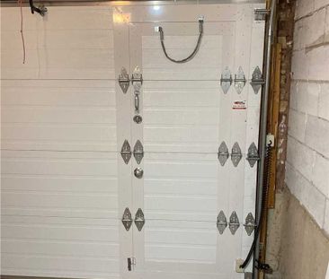 For Lease - 3350 Crimson King Circle, Mississauga, Ontario - Photo 3