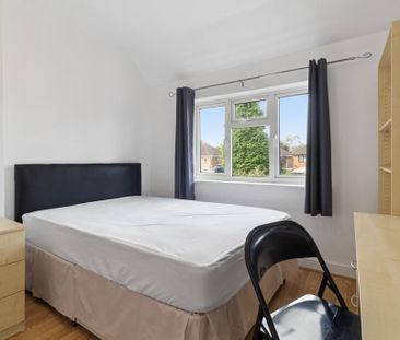 6 bedroom semi-detached house to rent - Photo 5