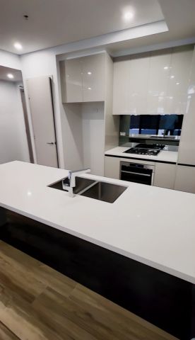 2 bed 2 bath - Photo 4