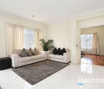 4 Bedroom Stunning Family Home! - Photo 5