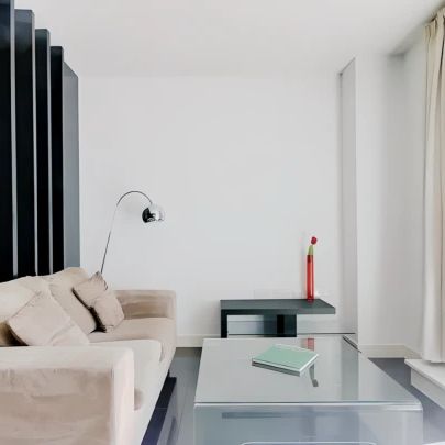 STUDIO - Photo 1