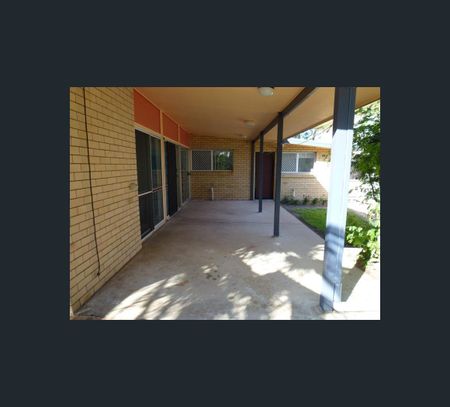 85 Webberley Street, West Mackay, Qld 4740 - Photo 5