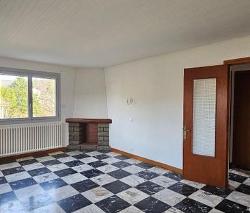 Location Maison 5 pièces 118m² CHOMERAC 07210 - Photo 1