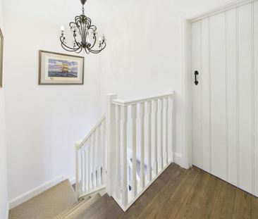 4 bedroom detached house to rent - Photo 2