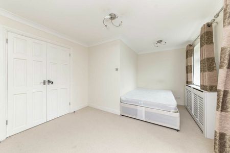 Eaton Drive, KT2, London - Photo 3
