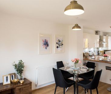 2 bedroom terraced house to rent - Photo 4