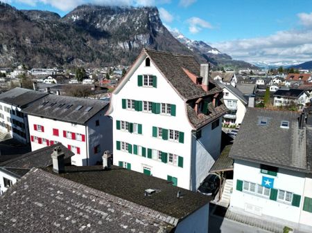 GLÄRNISCHBLICK | renovated 1.5-room apartment in a central location in Mollis GL - Photo 4