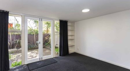 2-Bedroom Townhouse with Private Courtyard in Prime Christchurch Location! - Photo 2