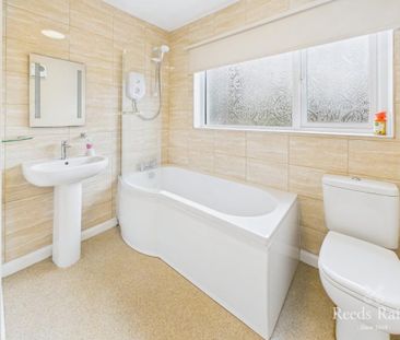 2 bedroom apartment to rent - Photo 3