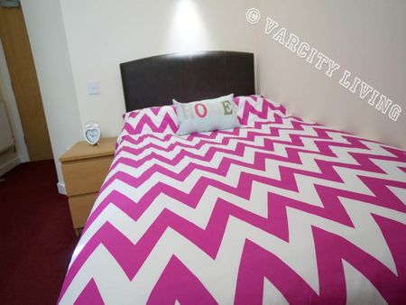 Flat 1, Seion Chapel Ambrose Street - Photo 5