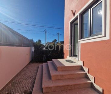 3 room luxury House for rent in Seixal, Distrito de Setúbal - Photo 3