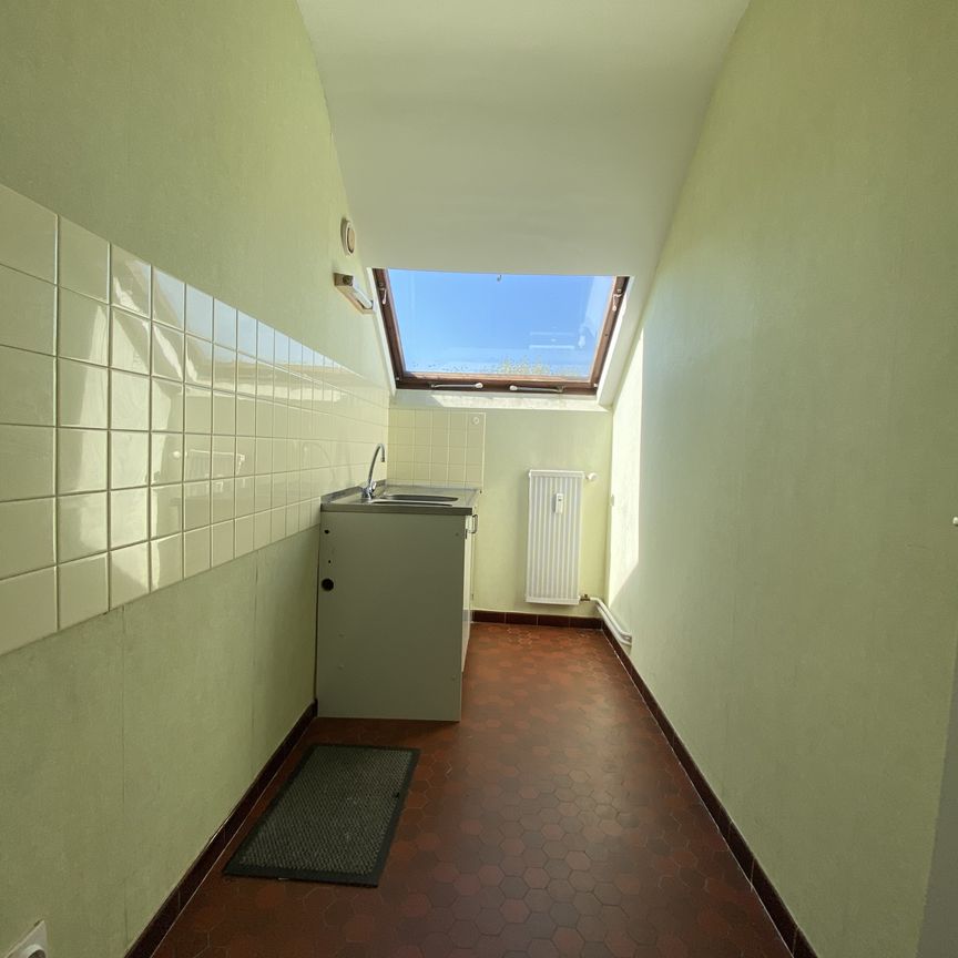 Location Appartement 1 pièce 25m² SAUMUR 49400 - Photo 1