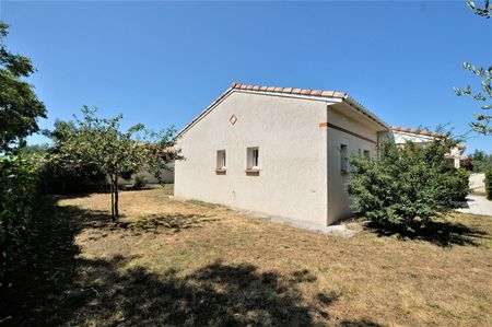 House - Photo 3