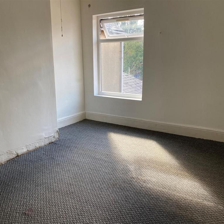 2 bedroom house to rent - Photo 1