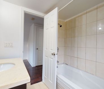 For Lease - 262 Poyntz Avenue Unit# Upper, Toronto, Ontario - Photo 4