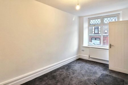 3 bedroom terraced house to rent - Photo 3