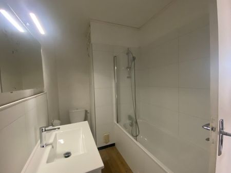 Location Appartement 1 pièce 33m² CALUIRE ET CUIRE 69300 - Photo 5