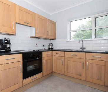 2 bedroom flat to rent - Photo 6