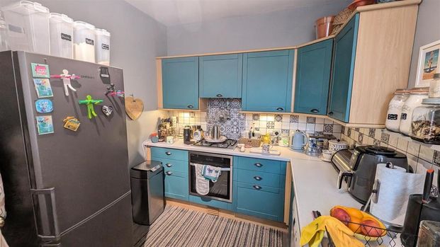 3 bedroom terraced house to rent - Photo 1