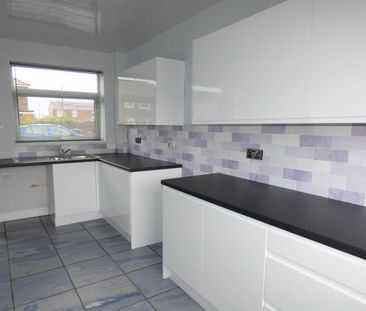 2 bed end of terrace house to rent in Iris Terrace, Bournmoor, Houg... - Photo 2