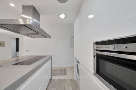 Duplex in Nueva Andalucía - Photo 2