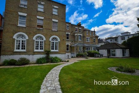 Arncott Hall, Poole Road, Bournemouth, BH2 - Photo 3