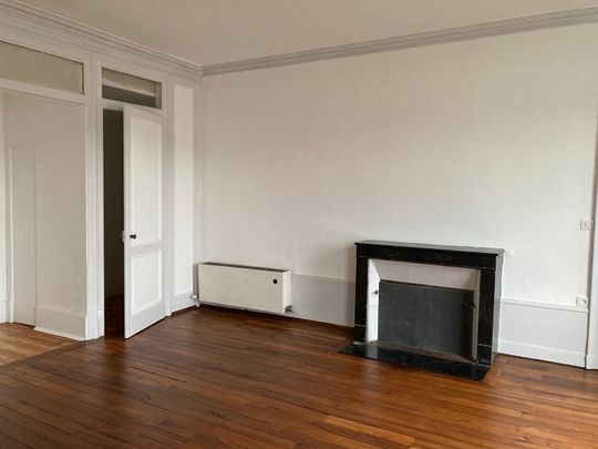 Location Appartement 5 pièces 220m² BESANCON 25000 - Photo 1