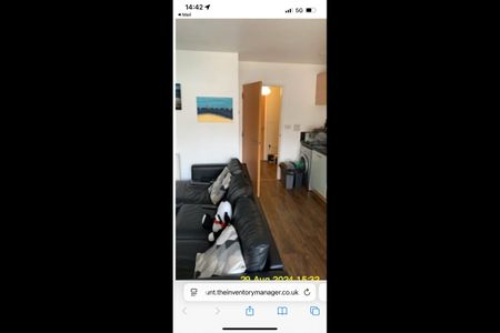 1 Bed Flat, Bagley House, SE18 - Photo 2