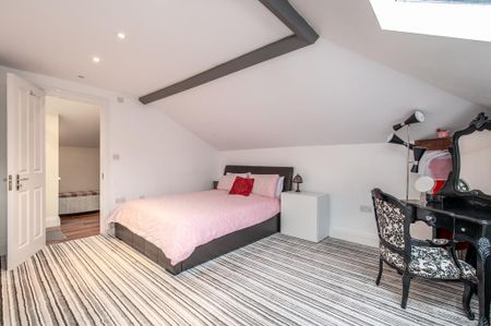 2 bedroom apartment to rent - Photo 4