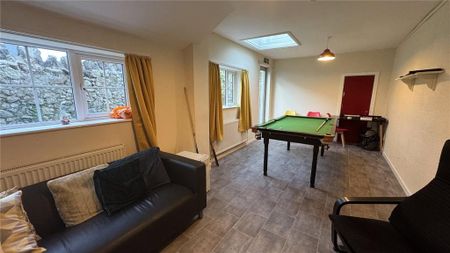 6 bedroom house to rent - Photo 2