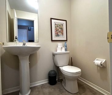 For Lease - 3045 Gladeside Avenue Unit# 1, Oakville, Ontario - Photo 5